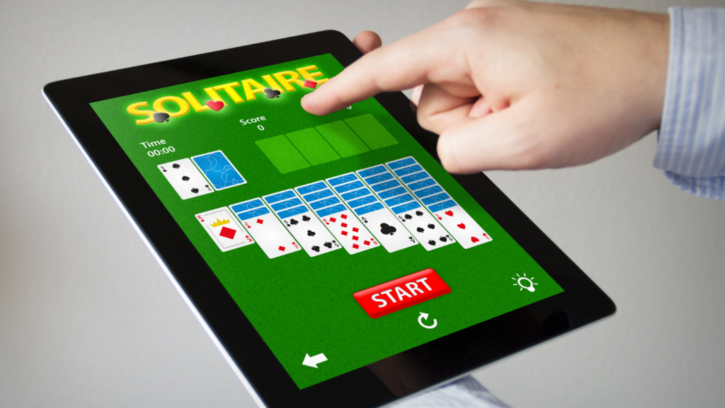 Gadget Hacks Solitaire